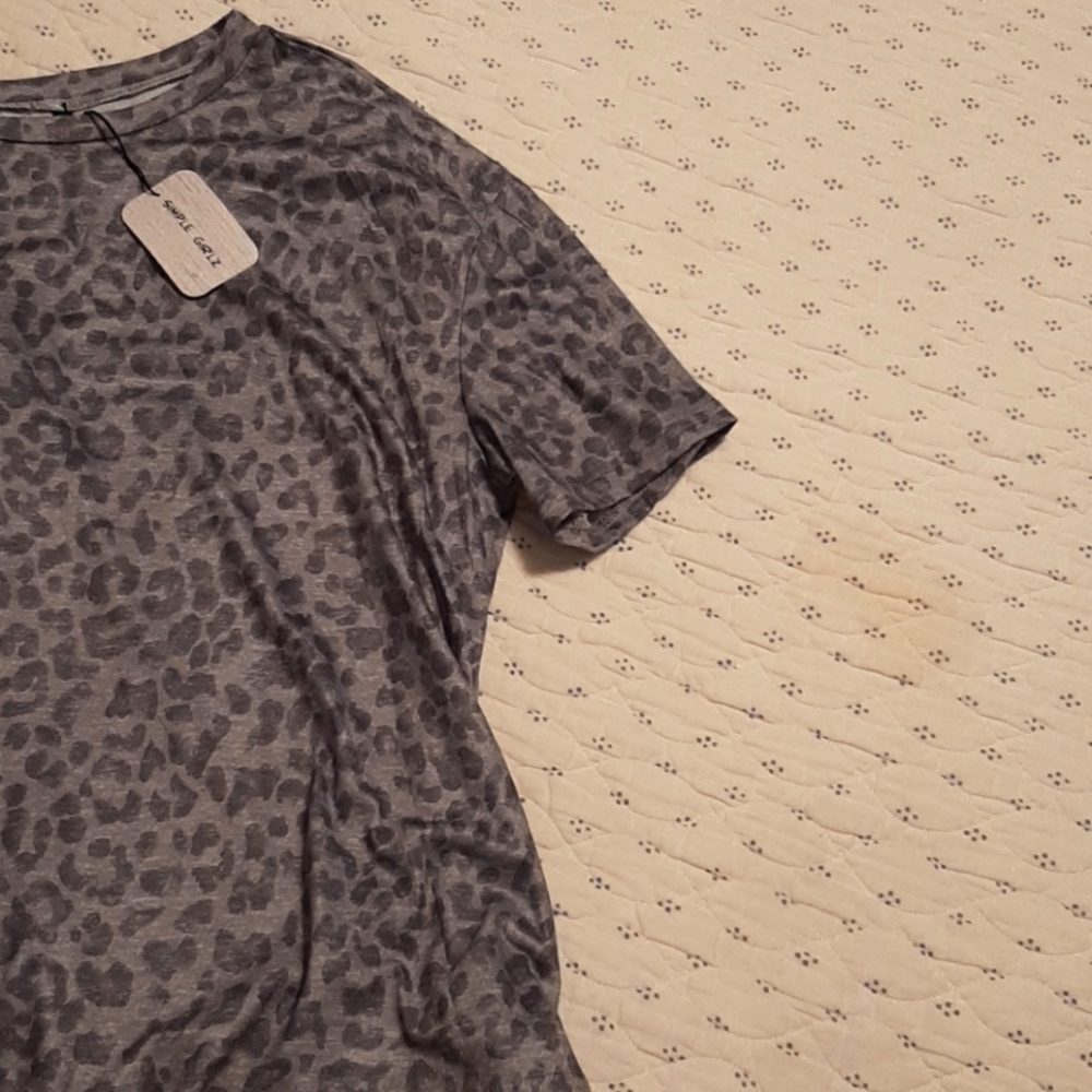 Simple Girls Shirt